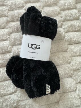 UGG Cozy Plush Socks One Size Fits All NWT Ultra Soft Lounge Socks